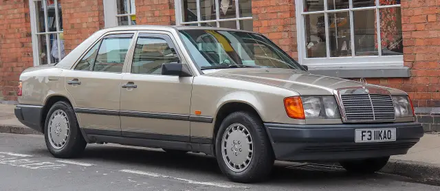 Една скрита загадка на Mercedes W124 или за какво тази кола ръждясва по-малко от другите