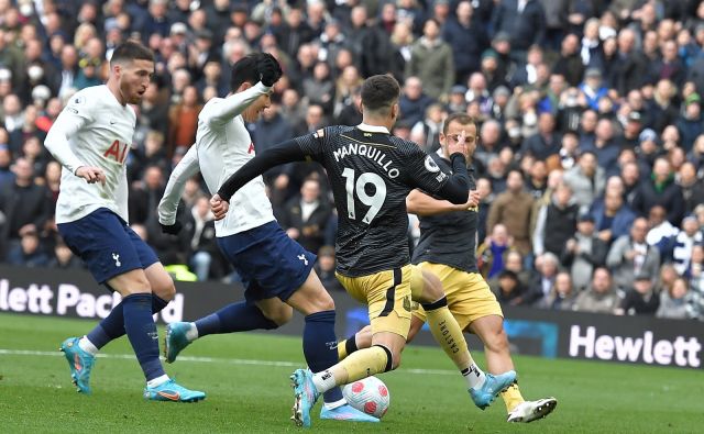  Прогресът на Тотнъм продължава: 