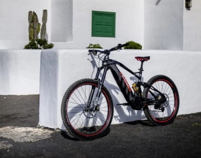 Audi представи електрически планински велосипед с главоломна цена