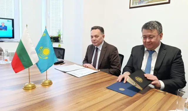 Новият път, по който поема Казахстан