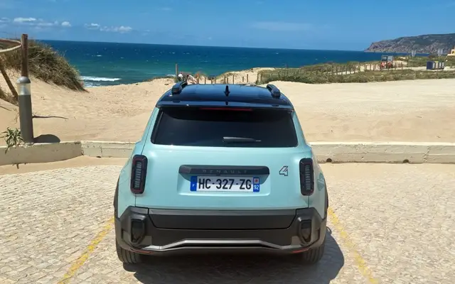 Тест и БГ цени на новото Renault 4 | интерФакти.БГ Тест и БГ цени на новото Renault 4