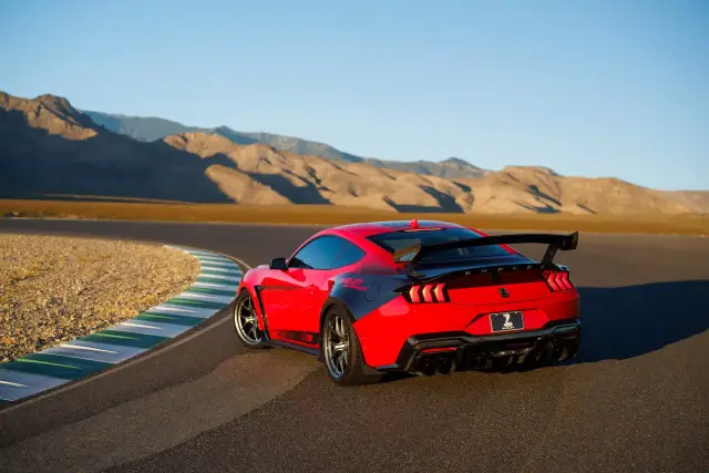 Shelby показа Mustang Dark Horse с 850 к.с.