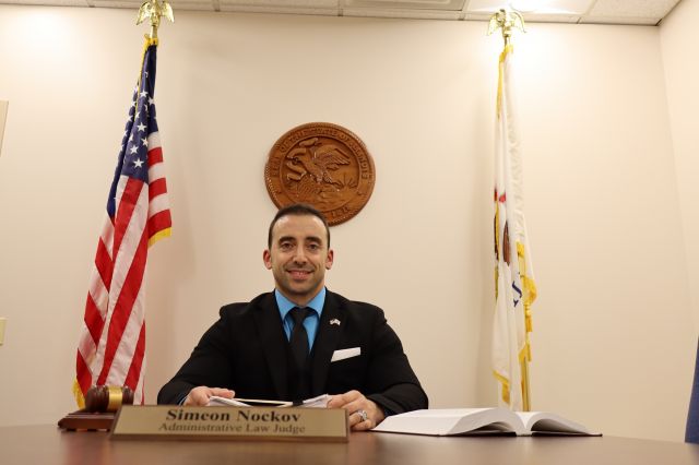 Как се става първият българин арбитър в Съединени американски щати - Симеон Ноцков, който сбъдва американската фантазия пред ФАКТИ | ФАКТИ.БГ Как се става първият българин арбитър в Съединени американски щати - Симеон Ноцков, който сбъдва американската фантазия пред ФАКТИ