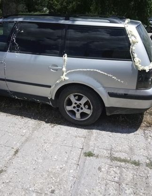 Нагъл шофьор спря на тротоар във Варна и съжали жестоко (СНИМКИ)