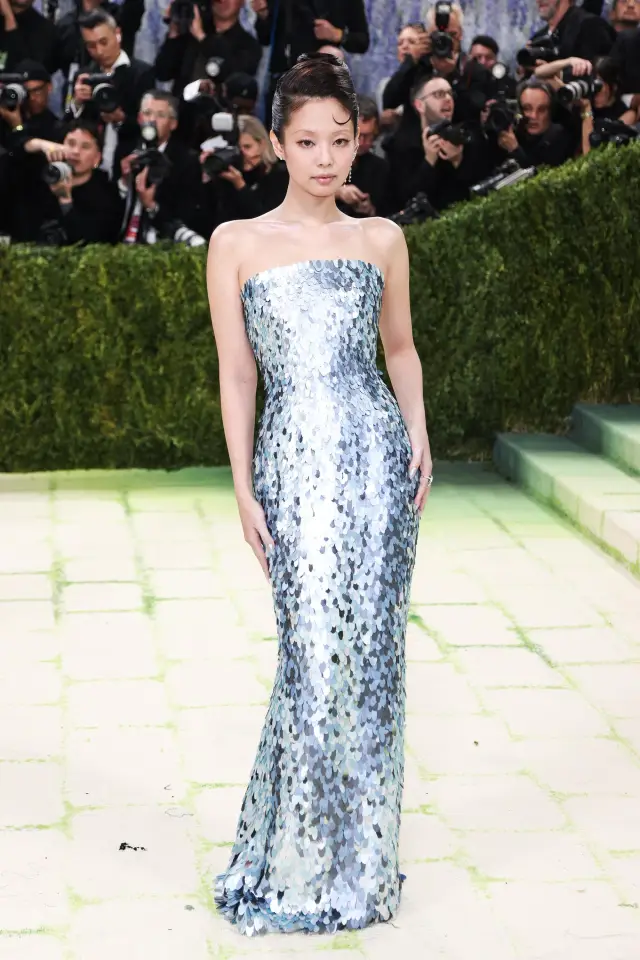 "Модата е изкуство": Met Gala 2026 събра погледите с блясък, голота и екстравагантни костюми (СНИМКИ)