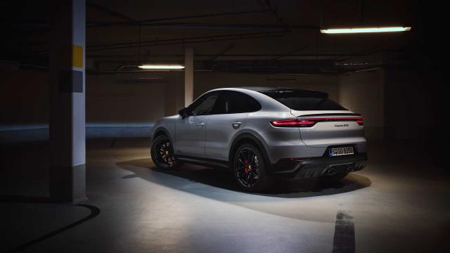 Новата GTS версия на Porsche Cayenne идва с 4.0-литров битурбо V8 