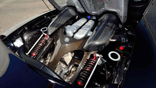 Чисто ново Porsche Carrera GT на 11 г.