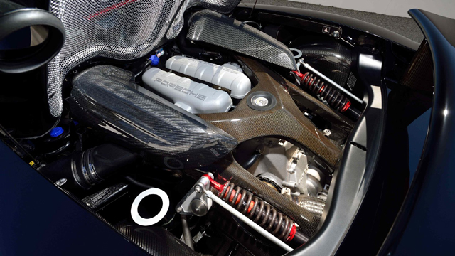 Чисто ново Porsche Carrera GT на 11 г.