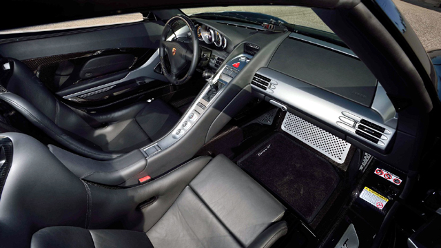 Чисто ново Porsche Carrera GT на 11 г.