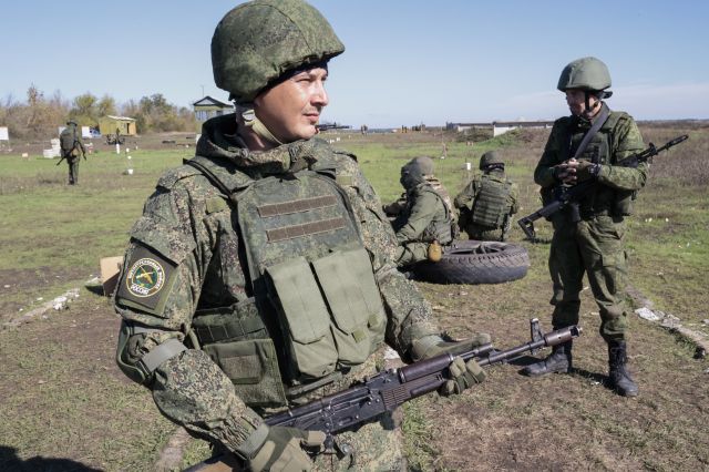 Русия праща в Беларус 170 танка и още много военна техника
