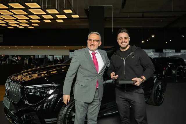 Подробности за новия Mercedes на Карлос Насар