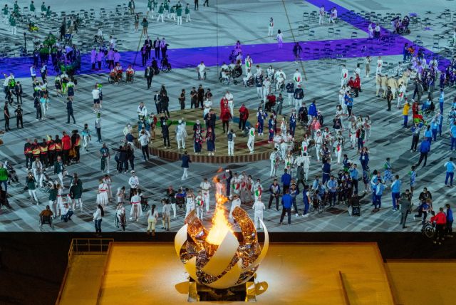 Откриха Параолимпийските игри в Токио с красива церемония (СНИМКИ)