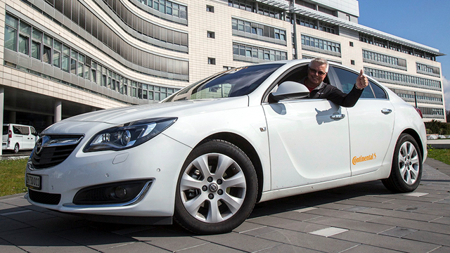 Opel измина 2111 км с един резервоар