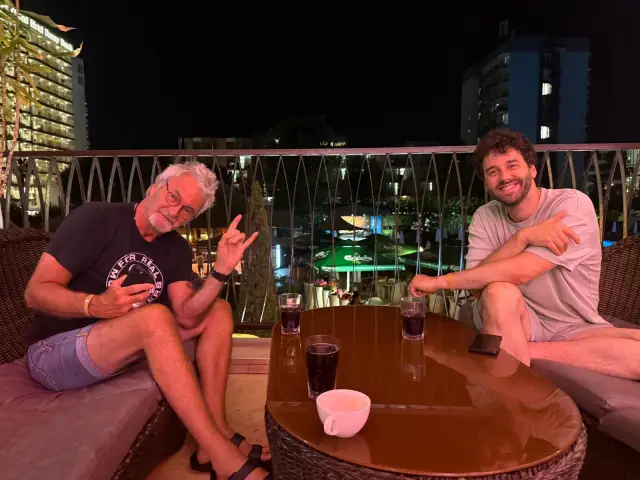  ЧРД! Пианистът на Smokie Martin Bullard чества рождения си ден на сцената в Бургас и Варна! 