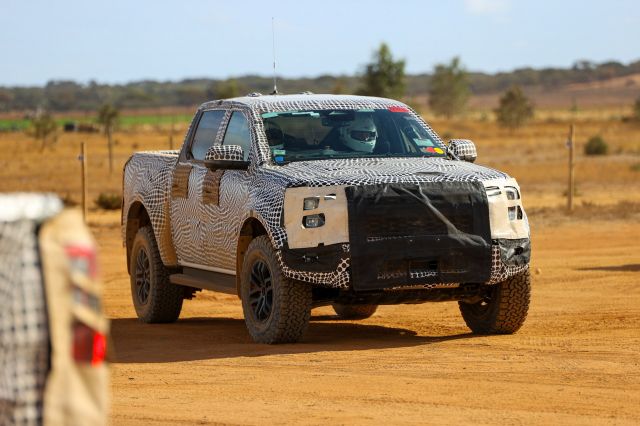Новият мощен пикап на Ford пристига в Европа в края на месеца (ВИДЕО)