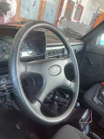  Lada Niva снегорин се продава в Германия 