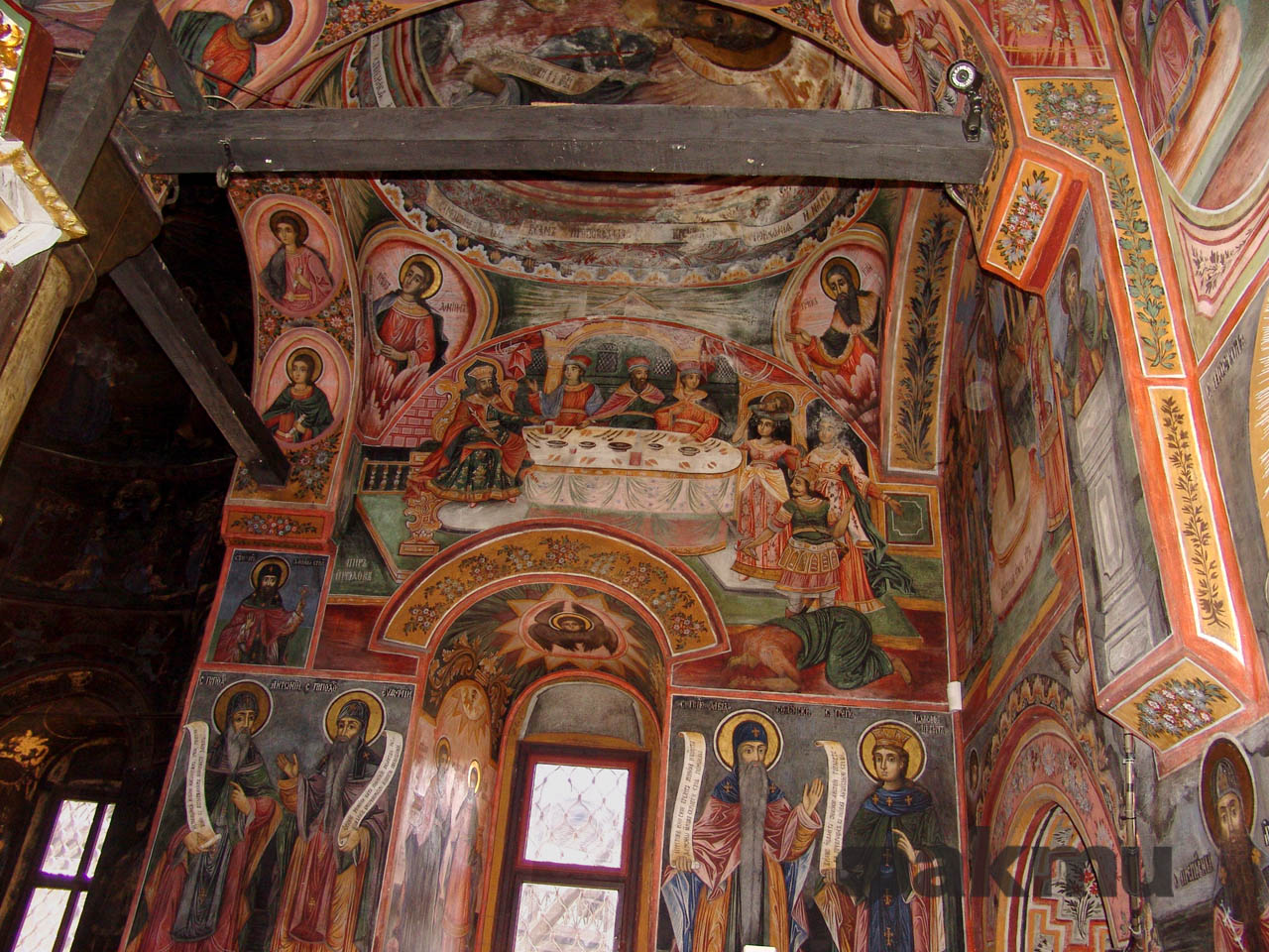 На гости в Троянския манастир (СНИМКИ)