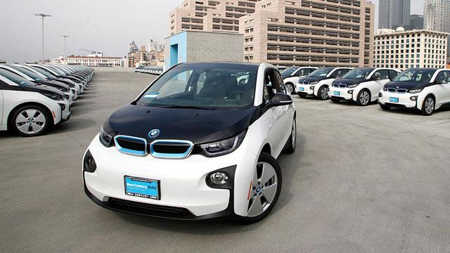  Полицията в Лос Анджелис разпродава електрическите си BMW-та 