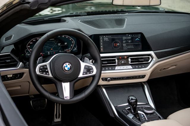 BMW започна да произвежда повечето си модели без сензорни екрани