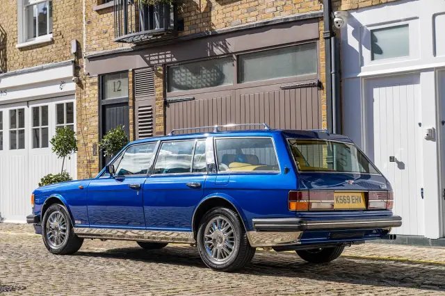 Продава се неповторимо комби от Bentley, благосъстоятелност на султана на Бруней