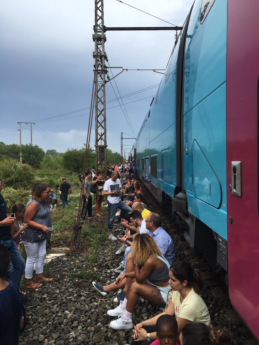 Над 60 ранени в тежката влакова катастрофа във Франция