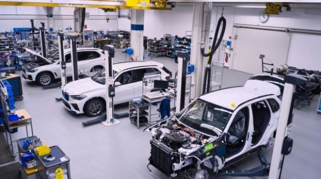 BMW започна производството на водородния iX5