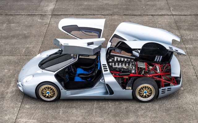 Единствената Isdera Commendatore 112i ще бъде препоръчана на търг 