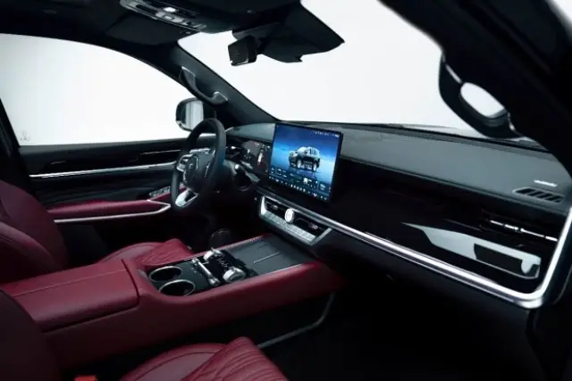 Tank 500 на Great Wall дебютира в лимитирана серия Black Warrior