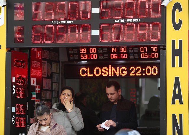 Ердоган си намери виновник за финансовата криза (СНИМКИ)