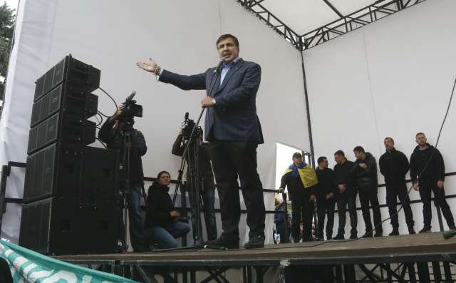Сблъсъци в Киев. Поискаха оставката на Порошенко
