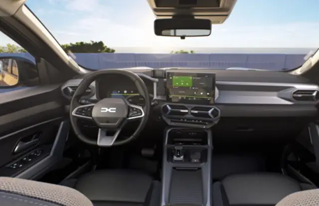  Евтини фамилни кросоувъри у нас. Какво да изберем - Dacia Bigster или Jaecoo 7? 