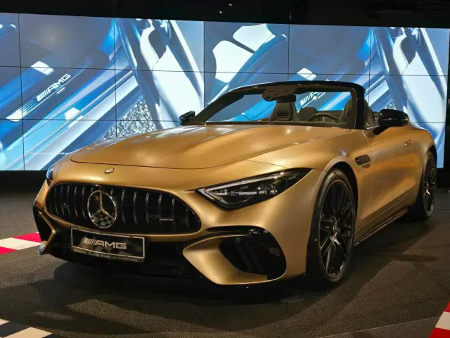 Българин си купи 1 от 100 Mercedes-AMG SL63 