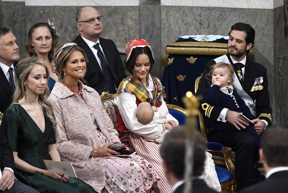 Кръстиха най-новия член на шведското кралско семейство (СНИМКИ)