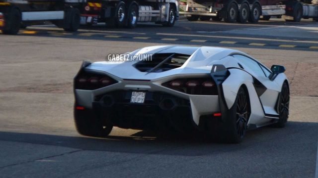  Най-скъпото, най-бързо и най-мощно Lamborghini се появи на пътя 