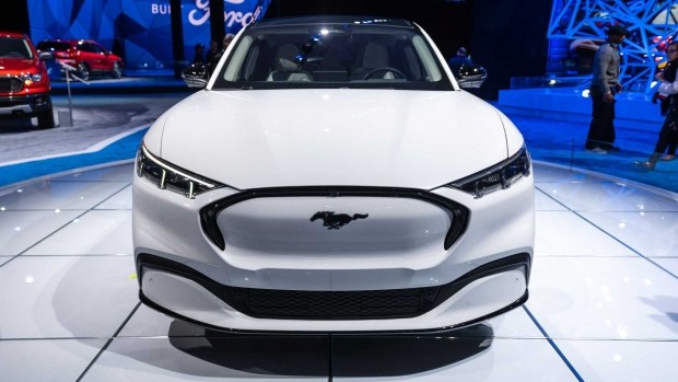 Как Ford планира да продава новия Mach-E