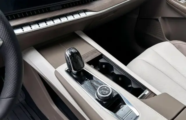 На ход е най-големият Москвич