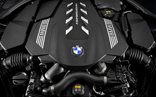 Бензин и дизел за старта на BMW 8er xDrive Coupe