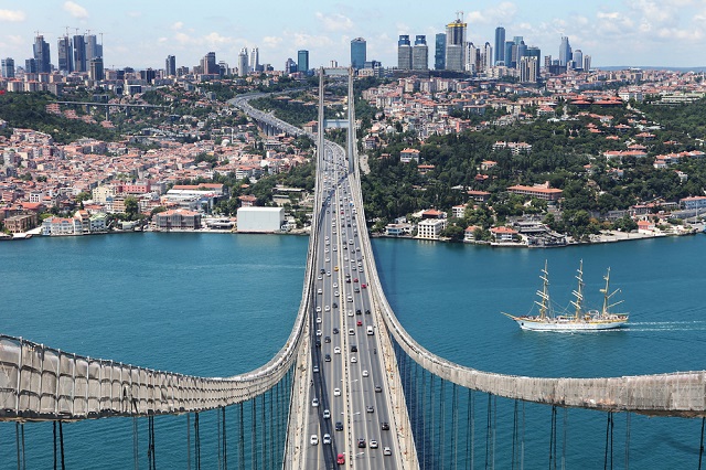 Истанбул се готви за битка на живот и смърт