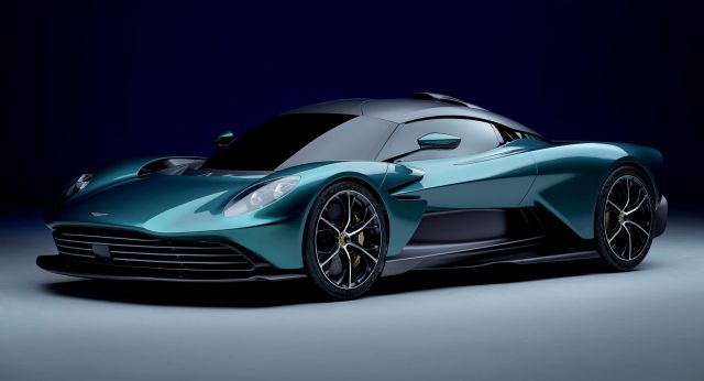 Aston Martin ще прави батерии за спортни автомобили на ток