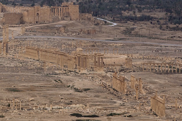 Ислямска държава си върна Палмира (Снимки)