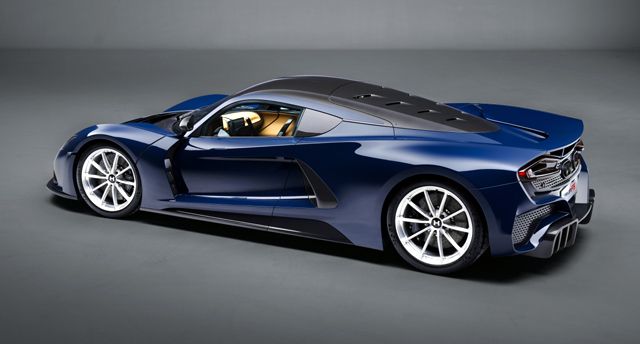  Hennessey Venom F5 потегля на война против Chiron, Jesko и Tuatara 