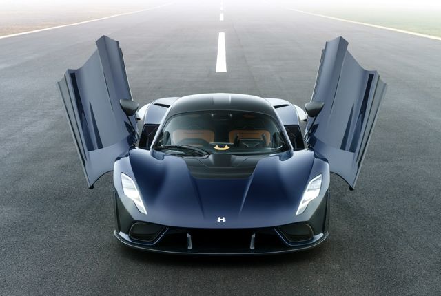  Hennessey Venom F5 потегля на война против Chiron, Jesko и Tuatara 