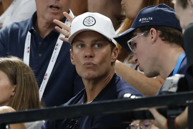  Хирург проговори за младоликия Кристиано Роналдо, правил ли си е пластични интервенции? 