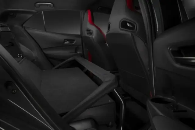 Toyota създаде най-скъпата и най-мощна Corolla в историята, която е с... трицилиндров мотор