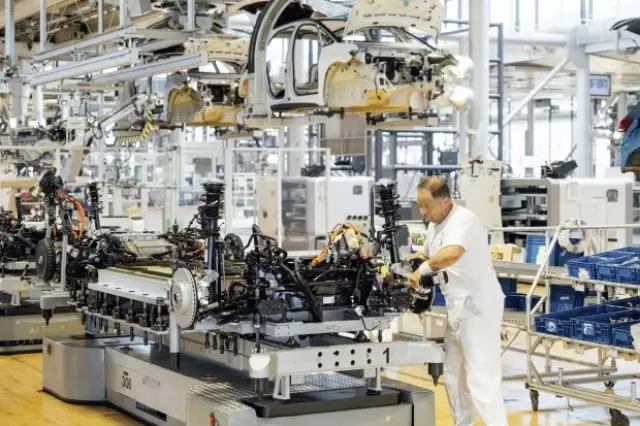 Volkswagen to transform Dresden plant into innovation hub 