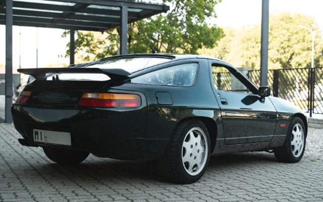 Porsche-то на Марко Ван Бастен също се продава и струва по-малко, отколкото си мислите