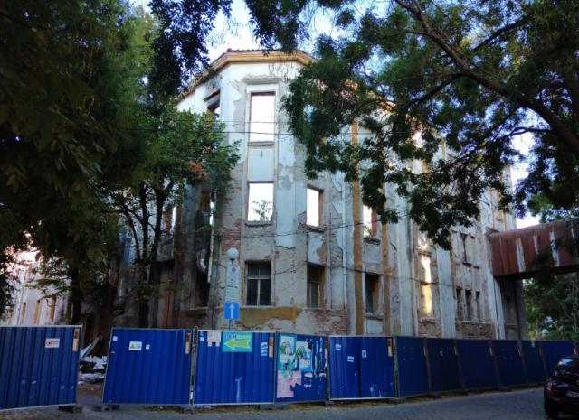  Предлагат централна улица да стане пешеходна 