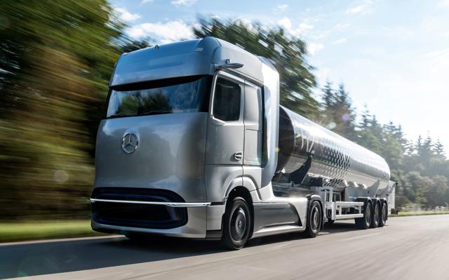 Mercedes-Benz показа водороден влекач с обсег 1000 км