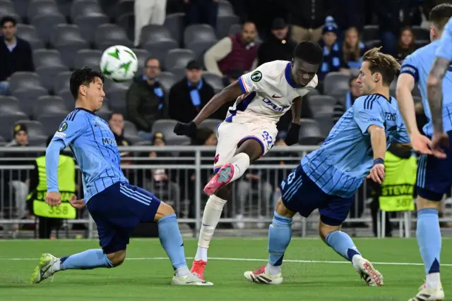 Челси съвсем несъмнено ще играе край в Лига на конференциите откакто прегази Юргорден