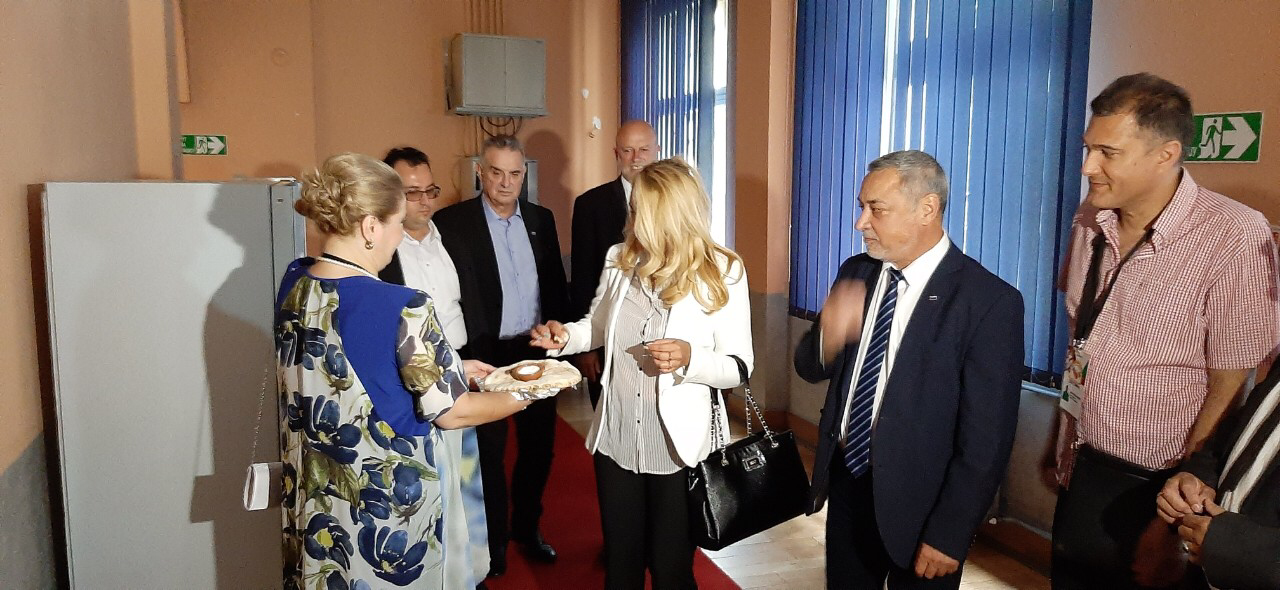 Валери Симеонов и депутати от НФСБ се срещнаха с българи от Западните покрайнини